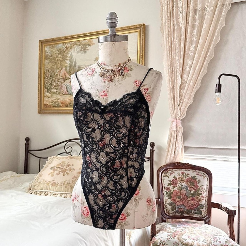 80s fits size medium black lace teddy bodysuit
